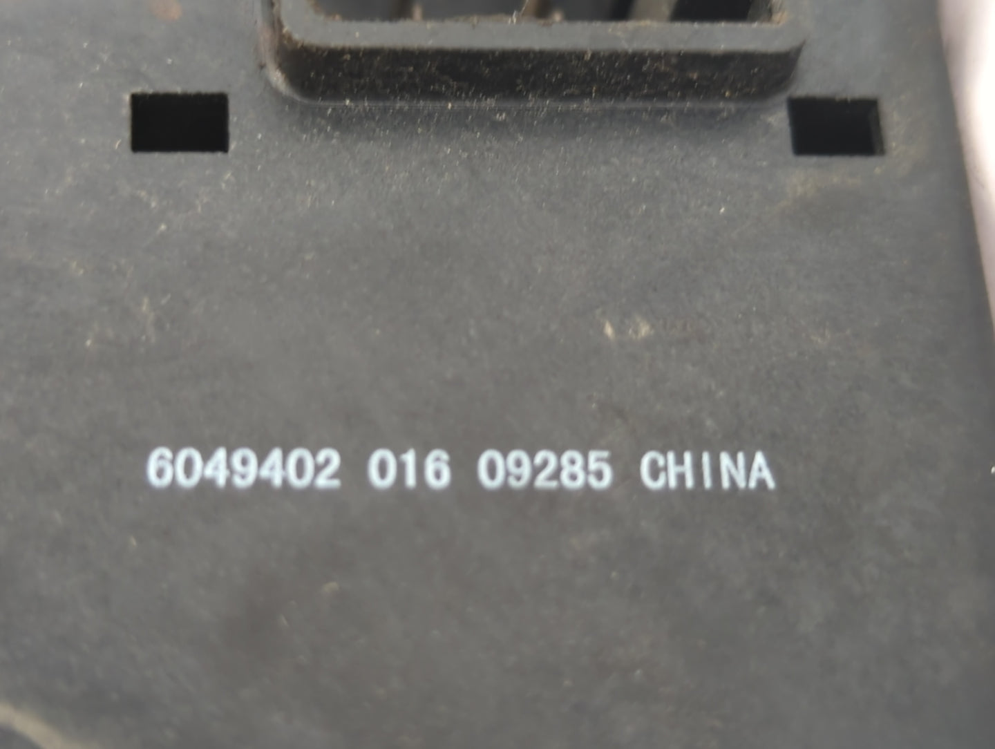 2000-2007 Ford Taurus Master Power Window Switch Replacement Driver Side Left P/N:TOV09 Fits OEM Used Auto Parts - Oemusedau