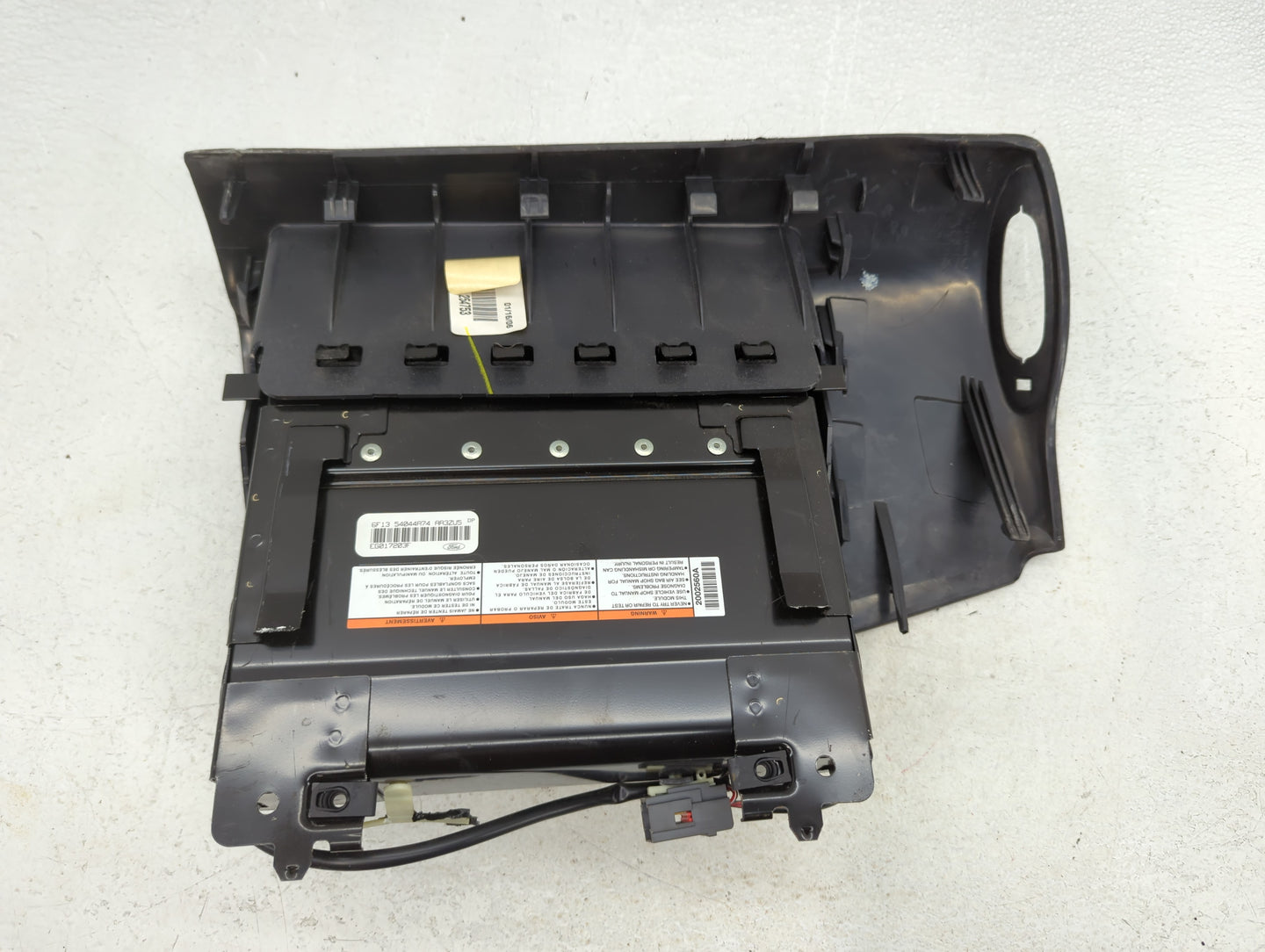 2004-2007 Ford Taurus Air Bag Driver Left Steering Wheel Mounted - Oemusedautoparts1.com