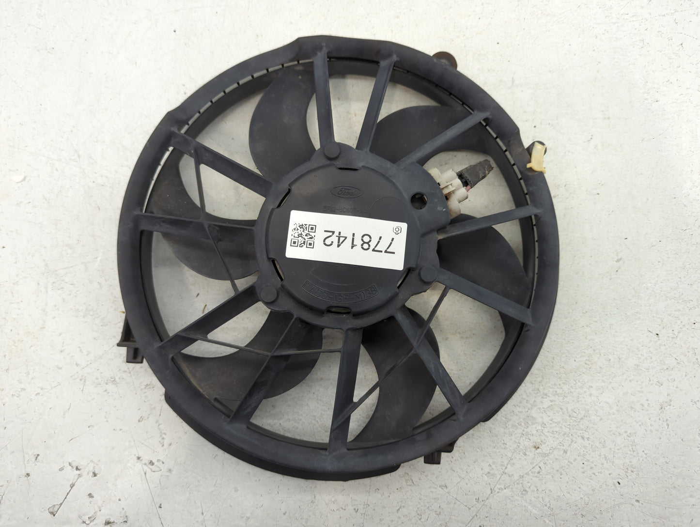 1996-2007 Ford Taurus Left Radiator Fan Motor Assembly - Oemusedautoparts1.com