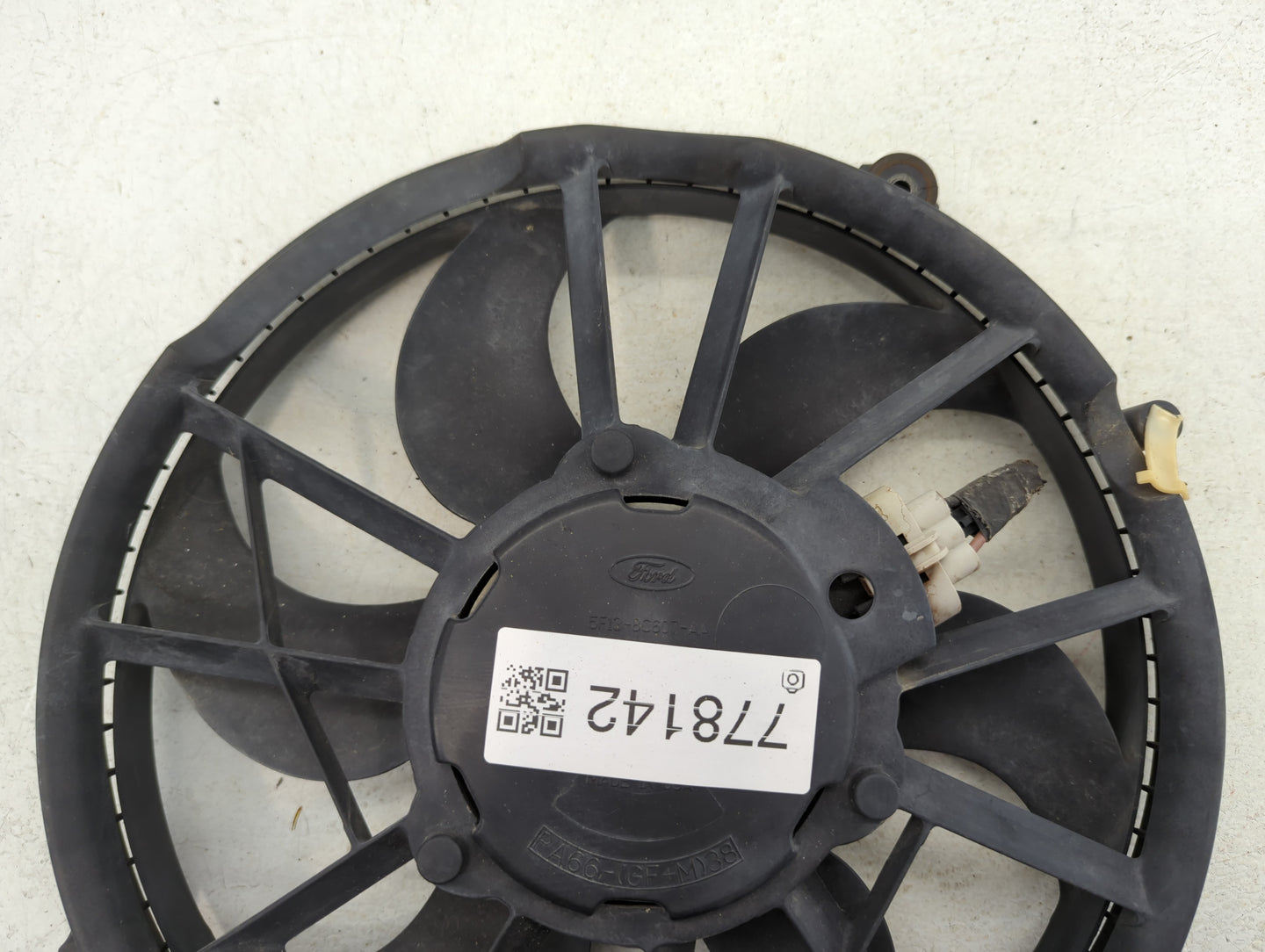 1996-2007 Ford Taurus Left Radiator Fan Motor Assembly - Oemusedautoparts1.com