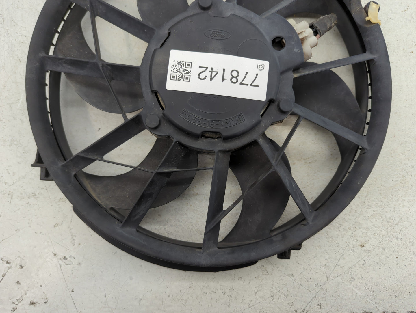 1996-2007 Ford Taurus Left Radiator Fan Motor Assembly - Oemusedautoparts1.com