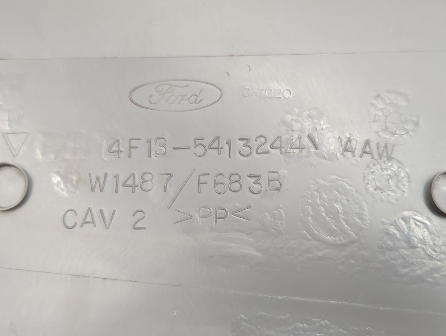 2000-2007 Ford Taurus Passenger Center Pillar Oem - Oemusedautoparts1.com