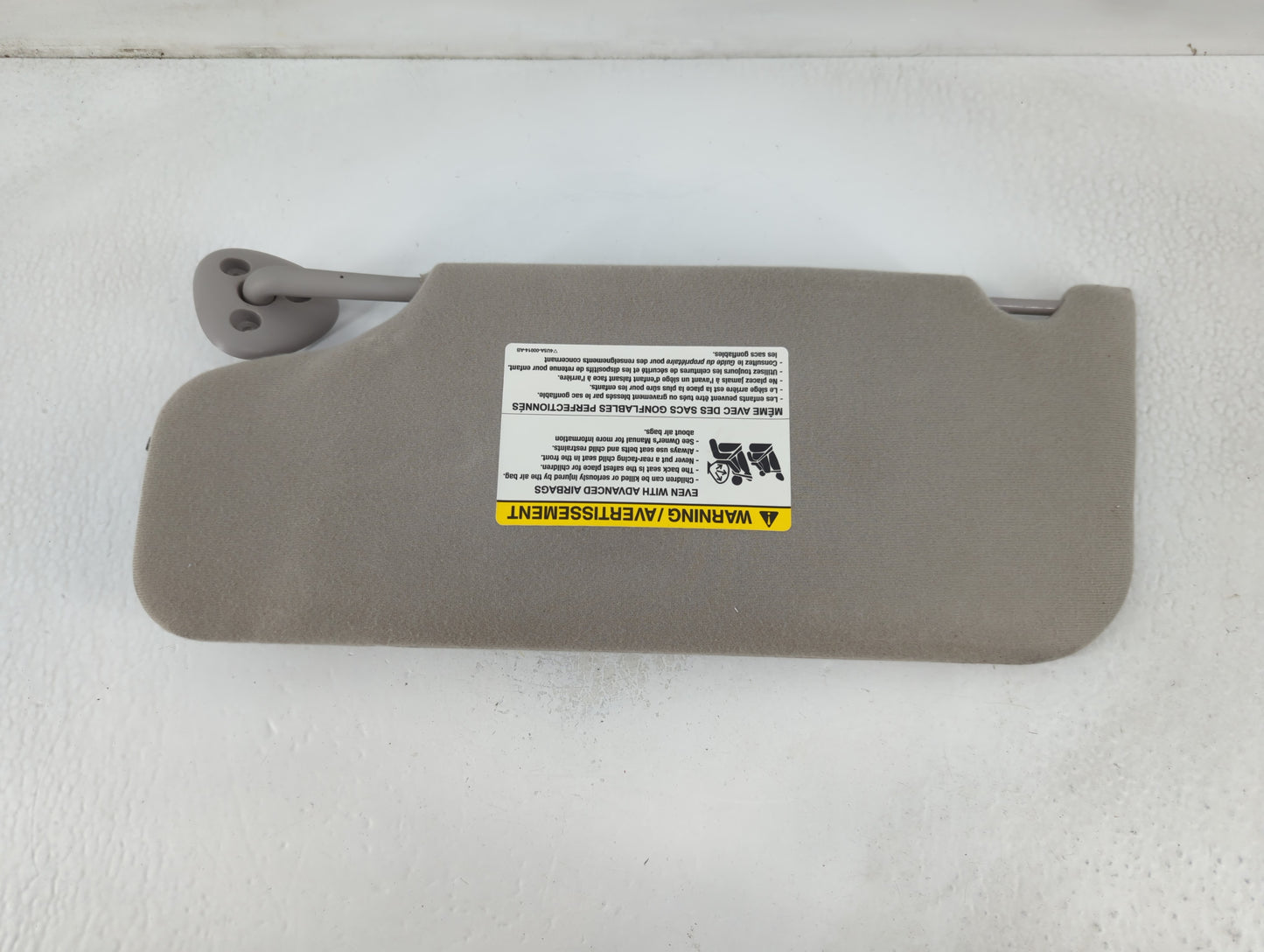 2004-2007 Ford Taurus Sun Visor Shade Replacement Passenger Right Mirror Fits Fits 2004 2005 2006 2007 OEM Used Auto Parts -