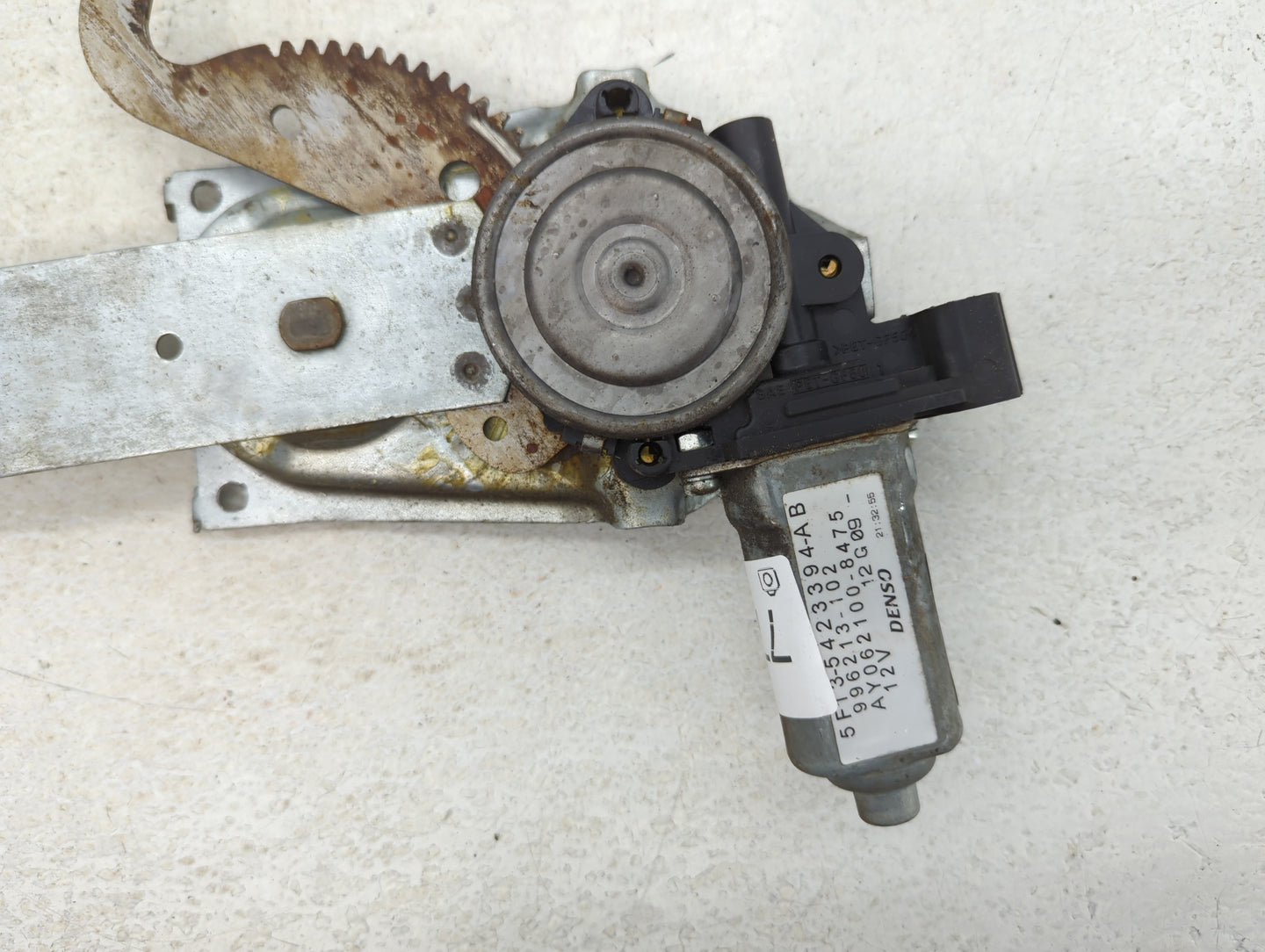 1998-2007 Ford Taurus Driver Front Left Power Window Motor - Oemusedautoparts1.com