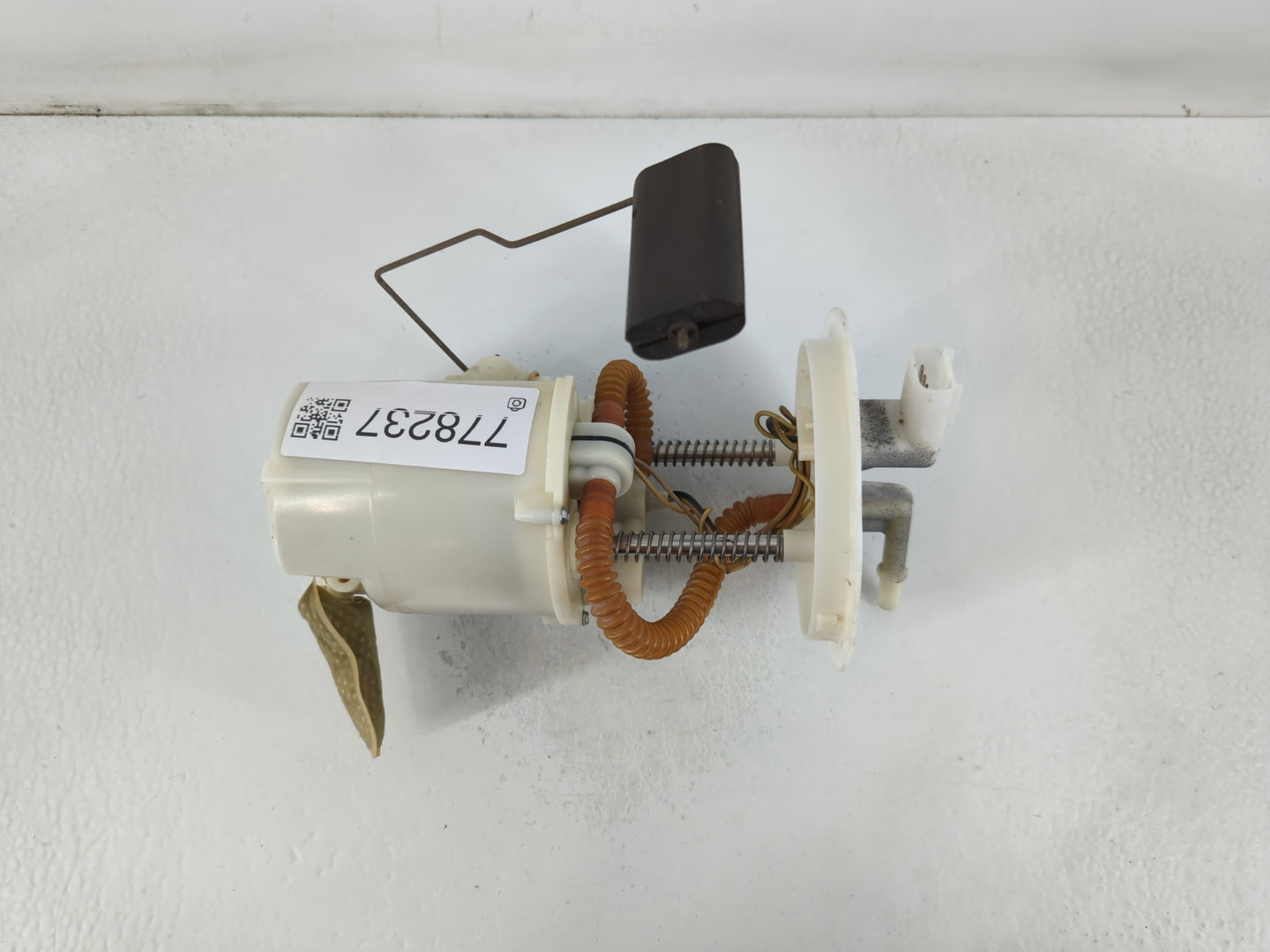 2004-2007 Ford Taurus Electrical Gas Fuel Pump Assembly - Oemusedautoparts1.com