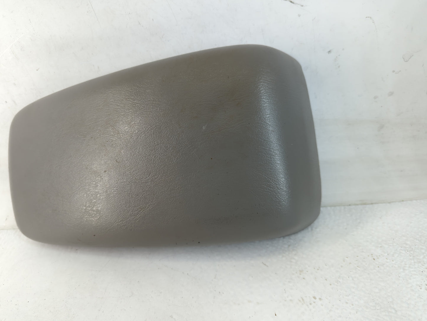 2006 Ford Taurus Center Console Armrest Cover Lid Fits OEM Used Auto Parts - Oemusedautoparts1.com