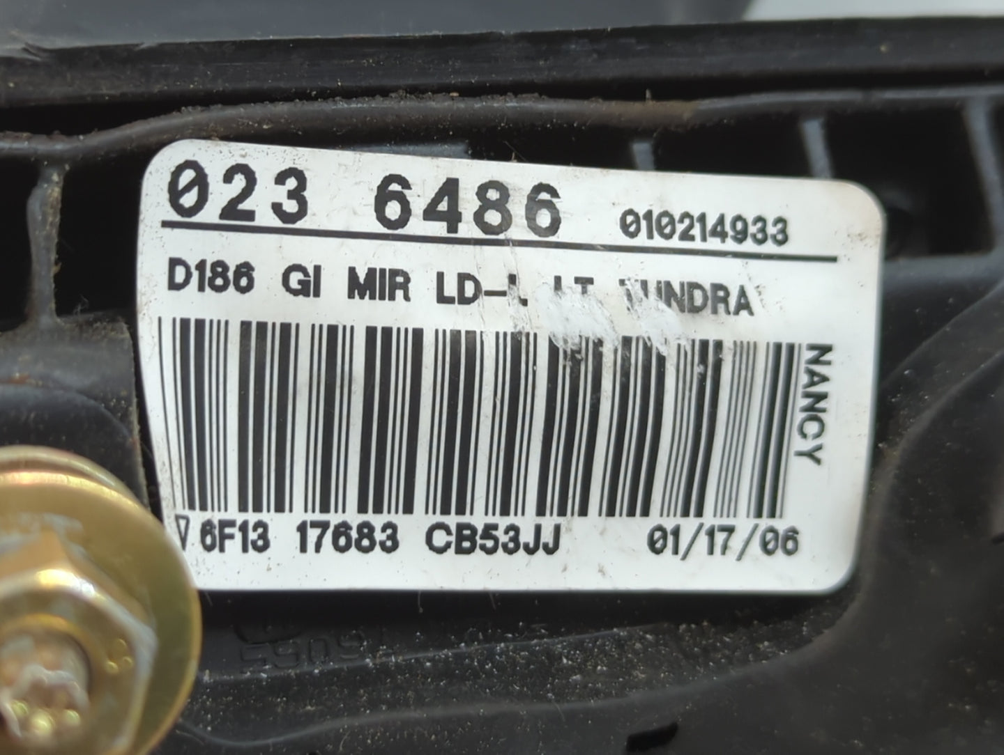 2002-2007 Ford Taurus Passenger Right Side View Manual Door Mirror - Oemusedautoparts1.com