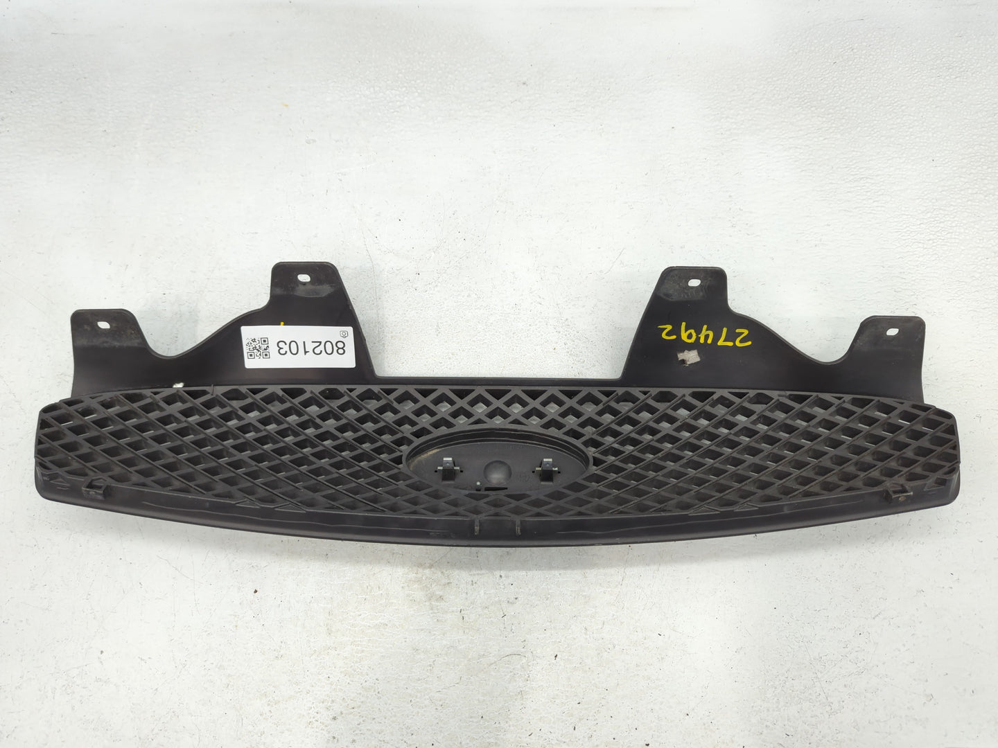 2004-2007 Ford Taurus Front Grille Bumper Not Included - Oemusedautoparts1.com
