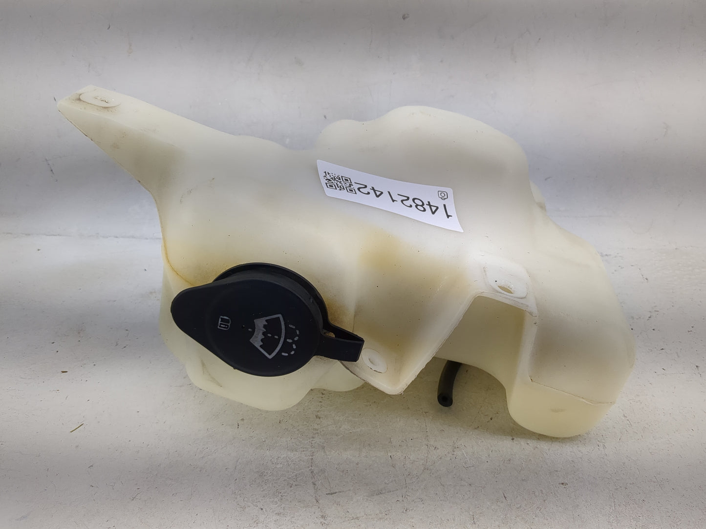 2004-2007 Gmc Canyon Windshield Washer Fluid Reservoir Bottle 1482142 - Oemusedautoparts1.com