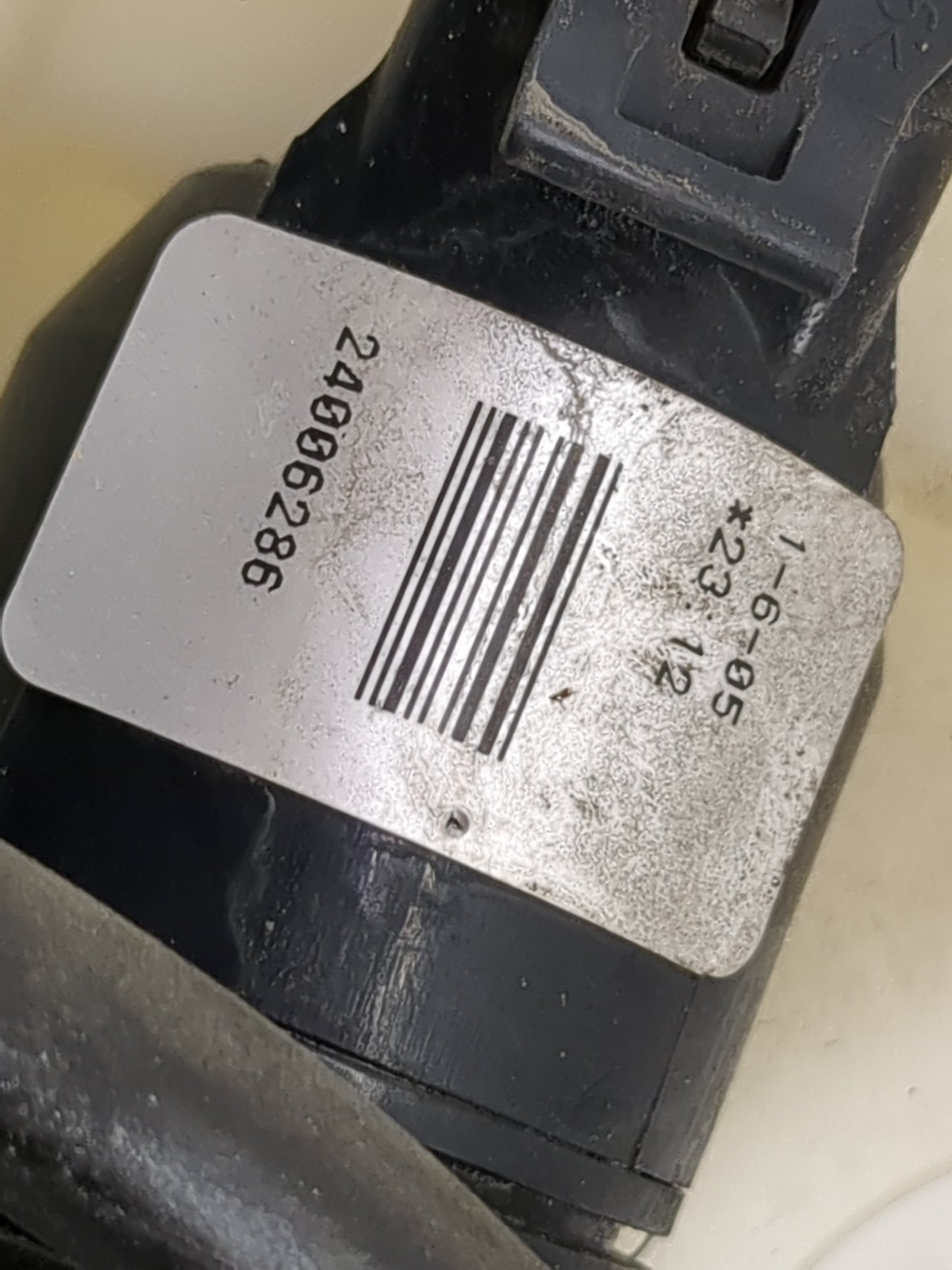 2004-2007 Gmc Canyon Windshield Washer Fluid Reservoir Bottle 1482142 - Oemusedautoparts1.com