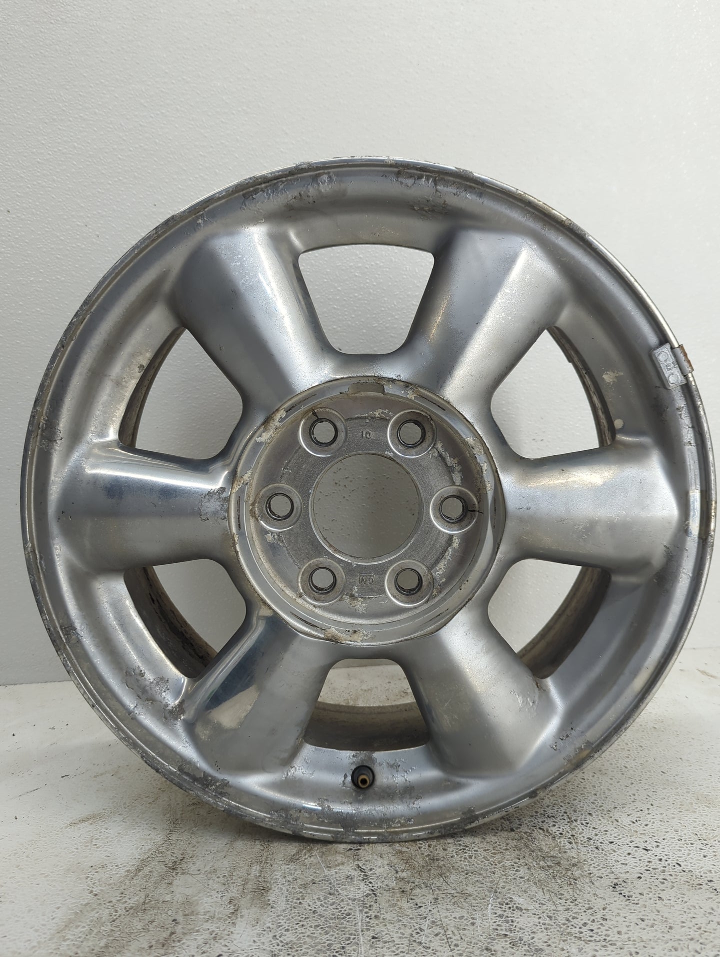 2002-2007 Gmc Envoy Oem Wheel Rim 1096371 - Oemusedautoparts1.com