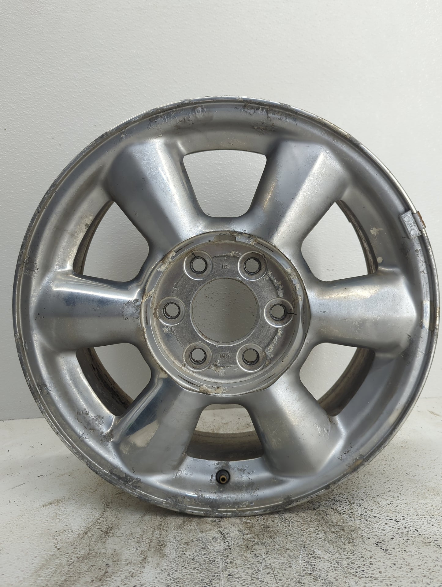 2002-2007 Gmc Envoy Oem Wheel Rim 1096371 - Oemusedautoparts1.com