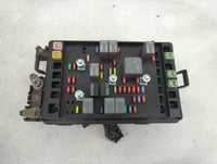 2006 Gmc Envoy Fusebox Fuse Box Panel Relay Module P/N:15428122 Fits OEM Used Auto Parts - Oemusedautoparts1.com