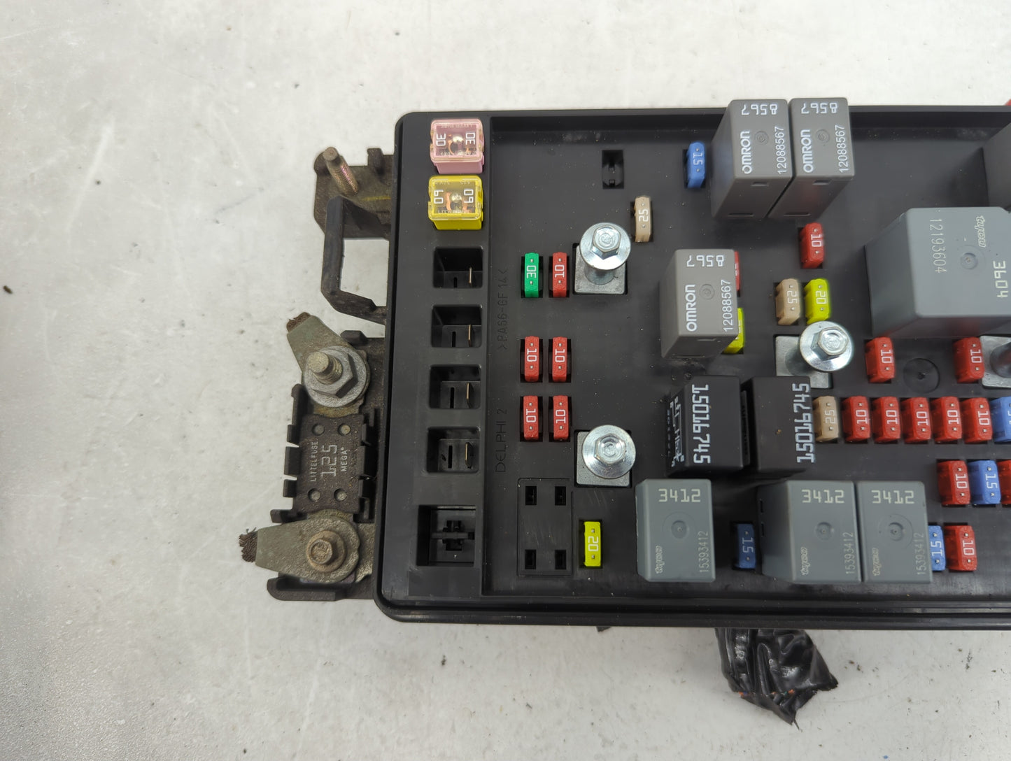 2006 Gmc Envoy Fusebox Fuse Box Panel Relay Module P/N:15428122 Fits OEM Used Auto Parts - Oemusedautoparts1.com