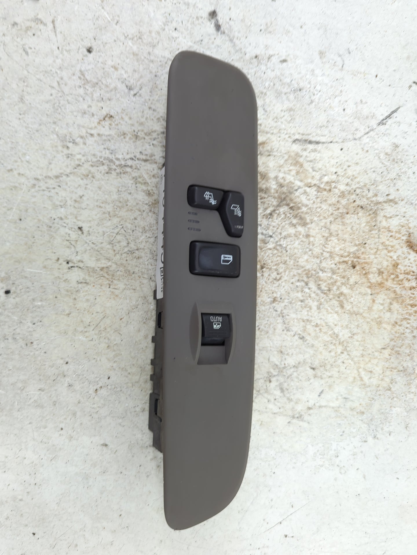 2006 Gmc Envoy Master Power Window Switch Replacement Driver Side Left P/N:25811583 Fits OEM Used Auto Parts - Oemusedautopa
