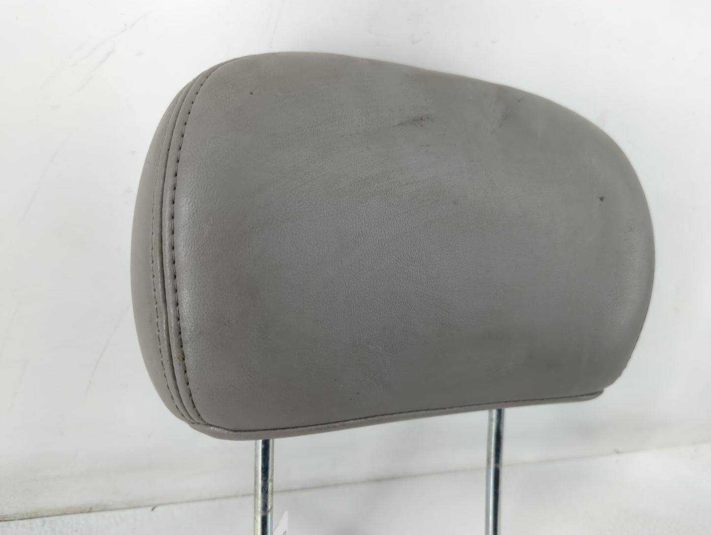2005-2009 Gmc Envoy Headrest Head Rest Front Driver Passenger Seat Fits Fits 2005 2006 2007 2008 2009 OEM Used Auto Parts - 