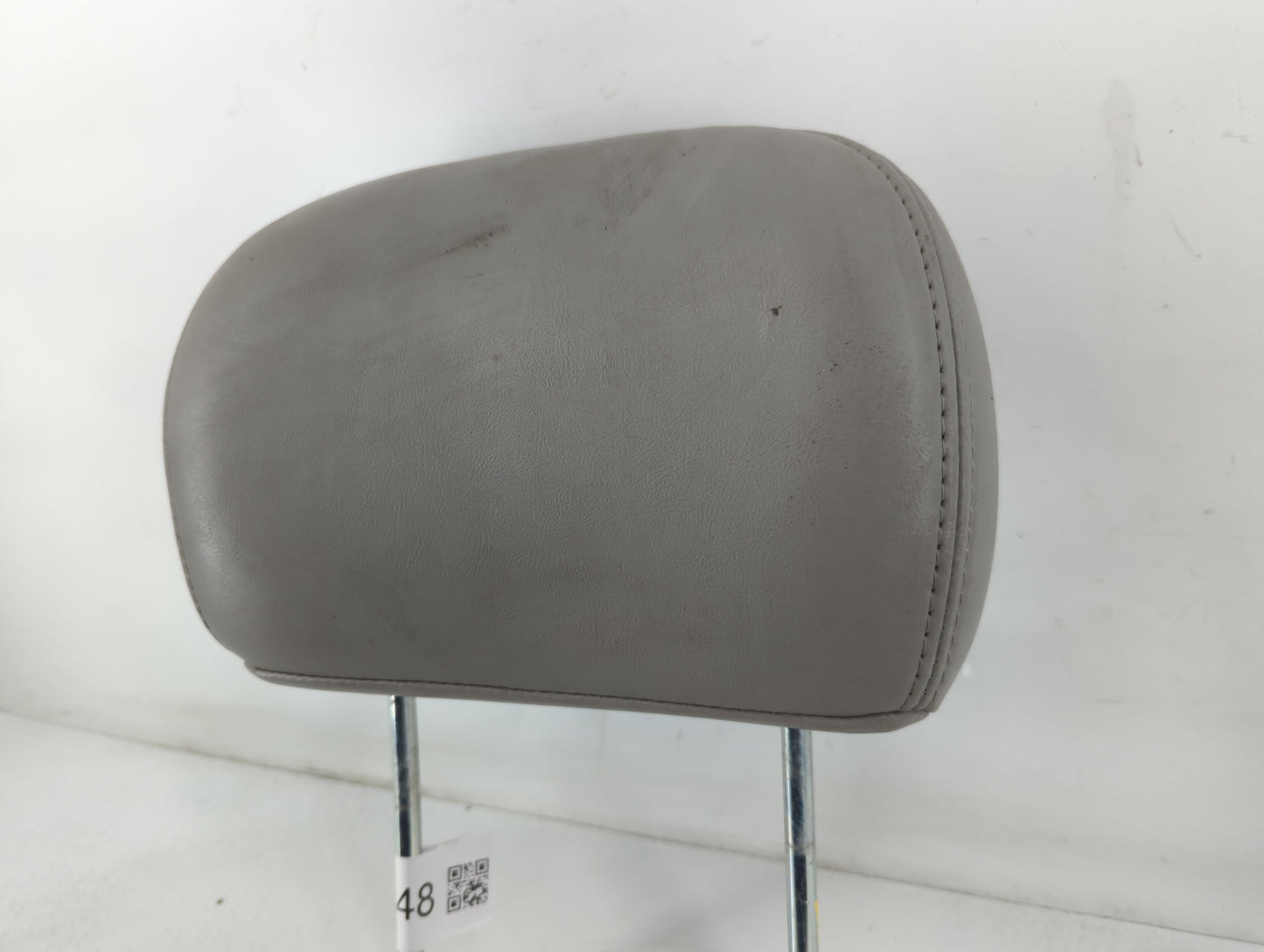 2005-2009 Gmc Envoy Headrest Head Rest Front Driver Passenger Seat Fits Fits 2005 2006 2007 2008 2009 OEM Used Auto Parts - 