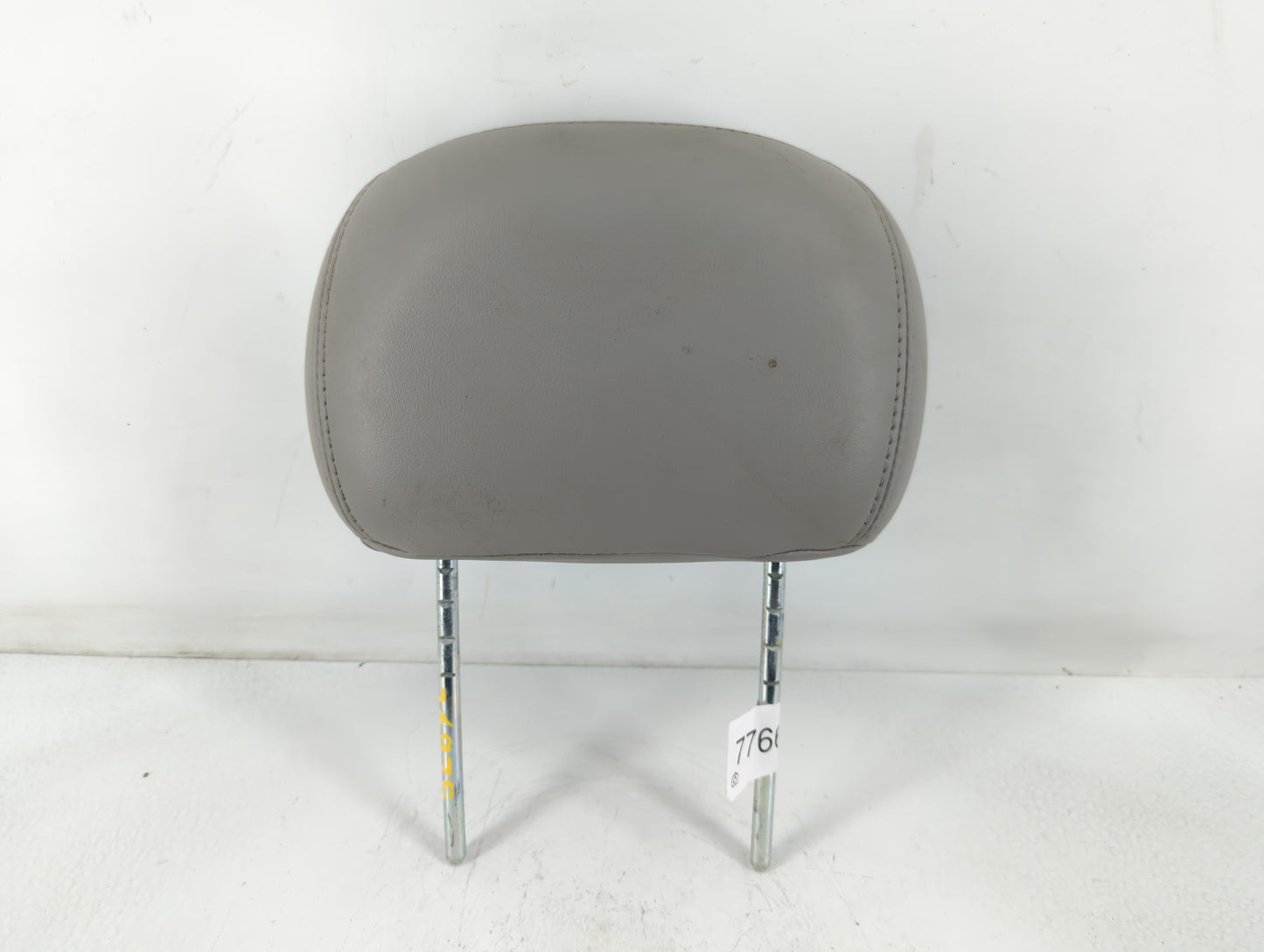 2005-2009 Gmc Envoy Headrest Head Rest Front Driver Passenger Seat Fits Fits 2005 2006 2007 2008 2009 OEM Used Auto Parts - 