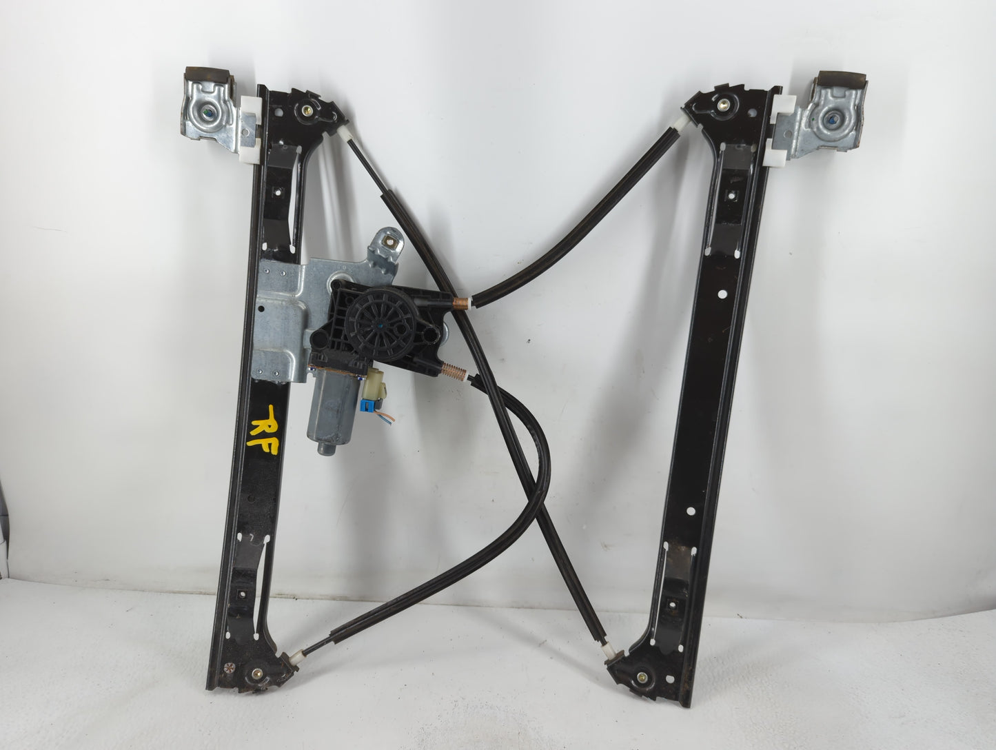 2002-2007 Gmc Envoy Passenger Front Right Power Window Motor - Oemusedautoparts1.com