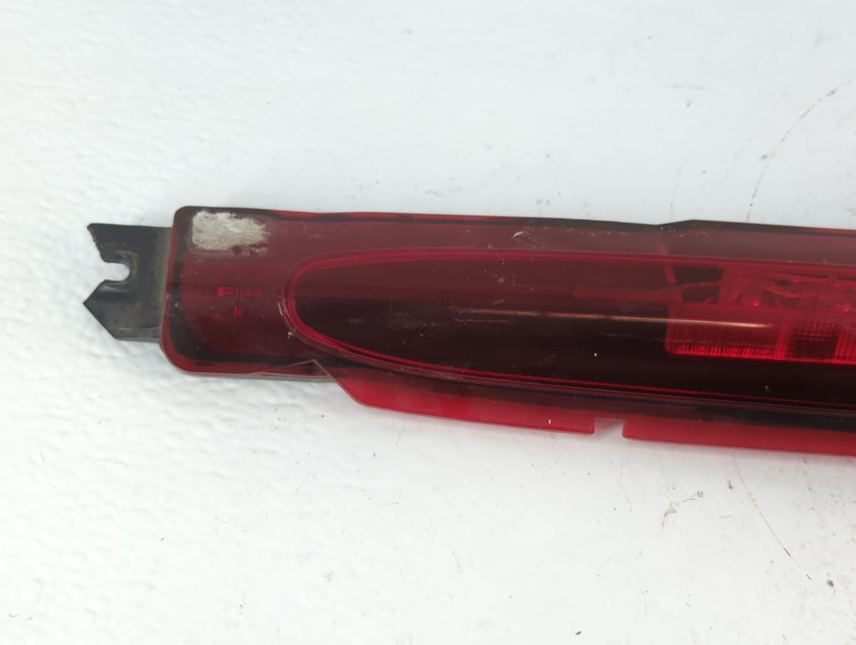 2006 Gmc Envoy Third Brake Light Tail Light - Oemusedautoparts1.com