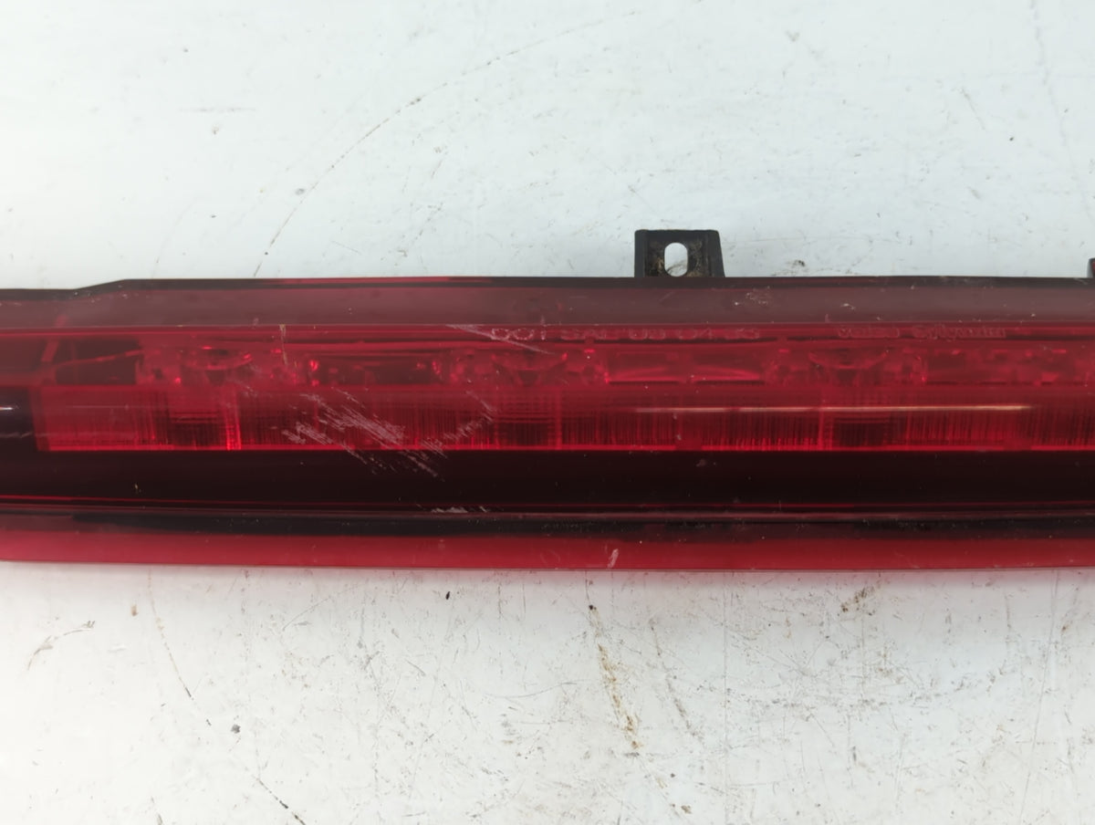 2006 Gmc Envoy Third Brake Light Tail Light - Oemusedautoparts1.com