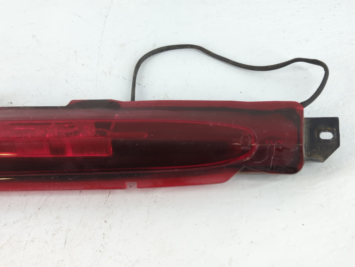 2006 Gmc Envoy Third Brake Light Tail Light - Oemusedautoparts1.com