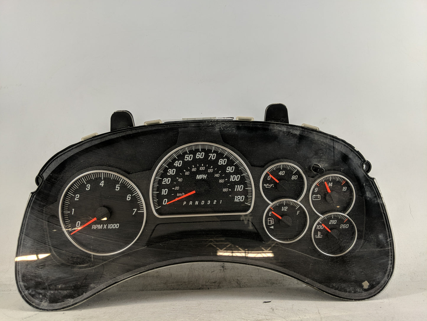 2006 Gmc Envoy Xl Instrument Cluster Speedometer Gauges P/N:15140617 Fits OEM Used Auto Parts - Oemusedautoparts1.com
