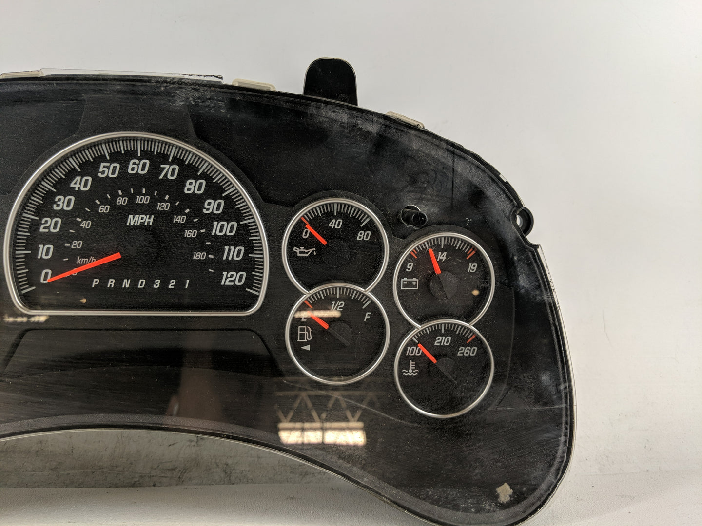2006 Gmc Envoy Xl Instrument Cluster Speedometer Gauges P/N:15140617 Fits OEM Used Auto Parts - Oemusedautoparts1.com
