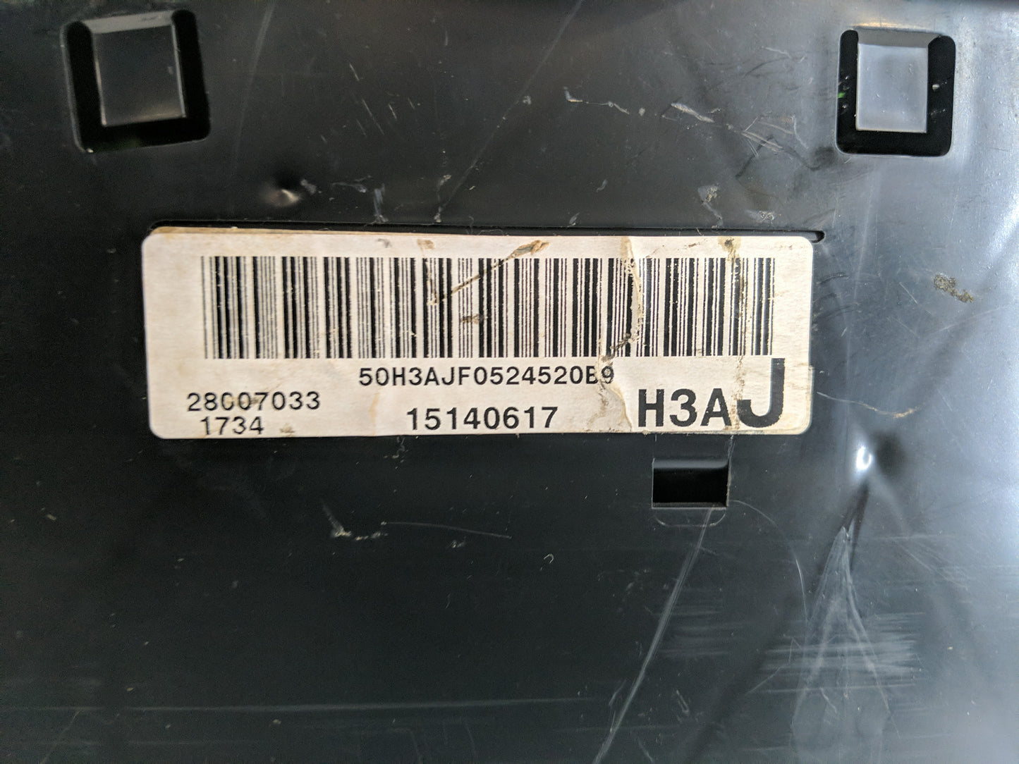 2006 Gmc Envoy Xl Instrument Cluster Speedometer Gauges P/N:15140617 Fits OEM Used Auto Parts - Oemusedautoparts1.com