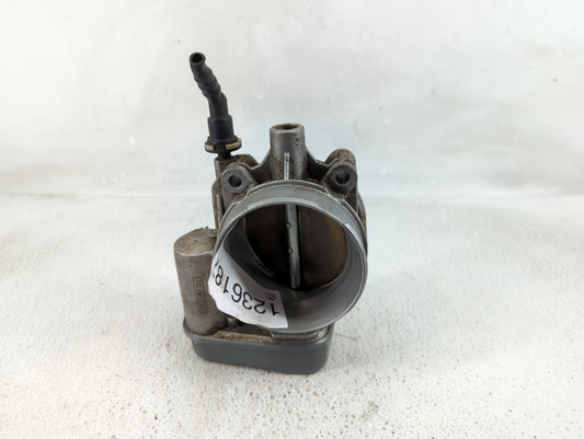 2003-2006 Gmc Envoy Xl Throttle Body P/N:310 05F 1787 Fits Fits 2003 2004 2005 2006 2007 OEM Used Auto Parts - Oemusedautopa
