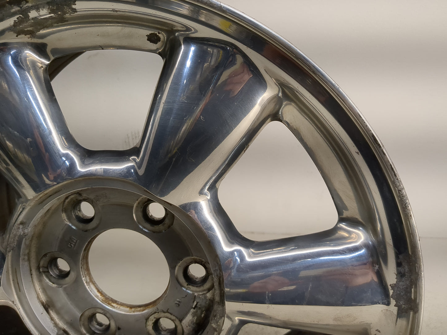2004-2006 Gmc Envoy Xl Oem Wheel Rim 1236276 - Oemusedautoparts1.com