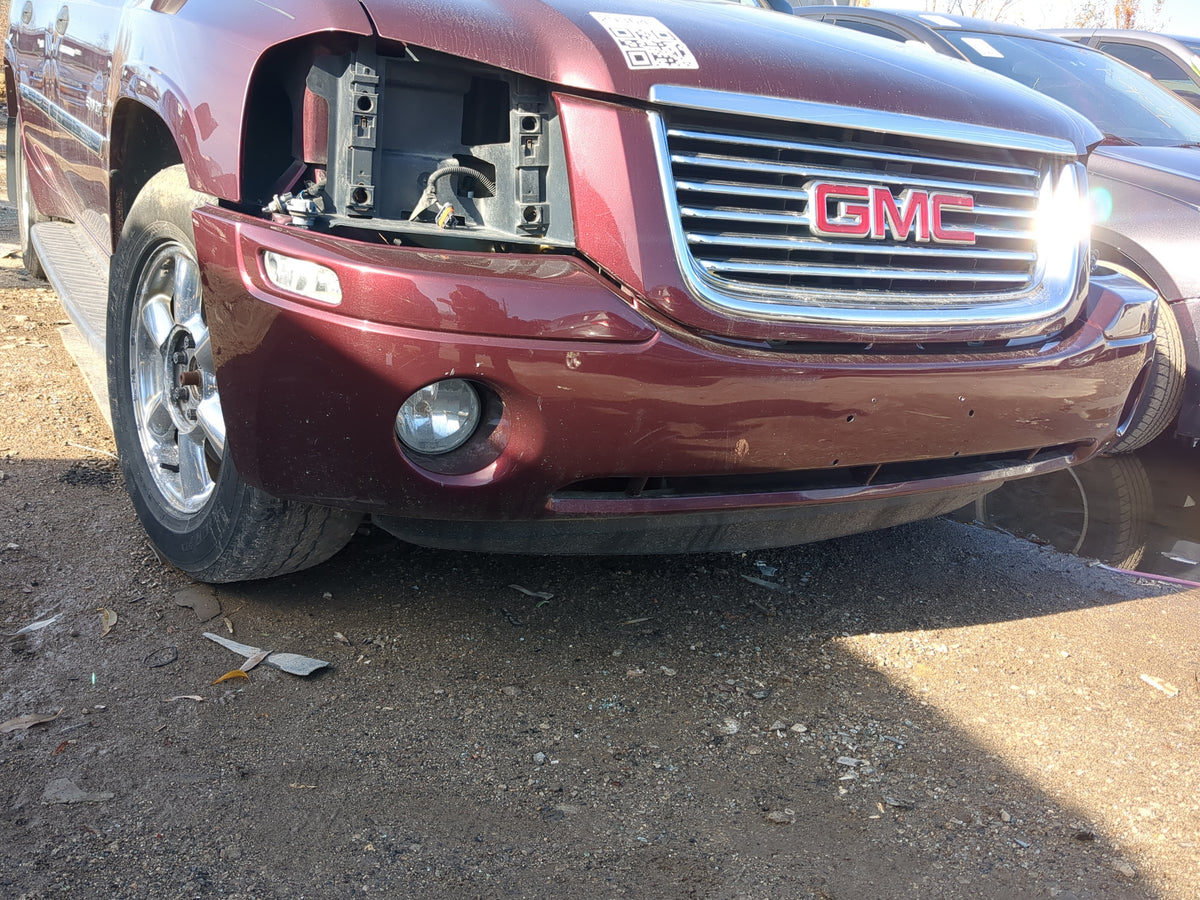 2002-2006 Gmc Envoy Xl Front Bumper - Oem - Oemusedautoparts1.com