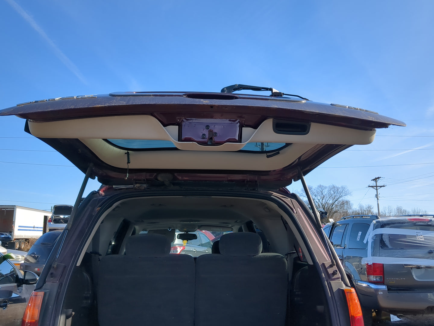 2004-2006 Gmc Envoy Xl Trunk/decklid/hatch/tailgate Oem - Oemusedautoparts1.com