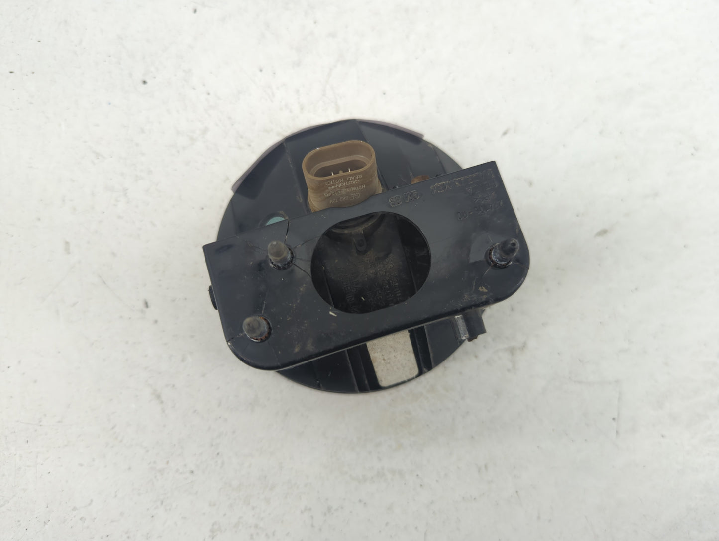 2002-2006 Gmc Envoy Xl Driver Left Oem Fog Light Lamp - Oemusedautoparts1.com