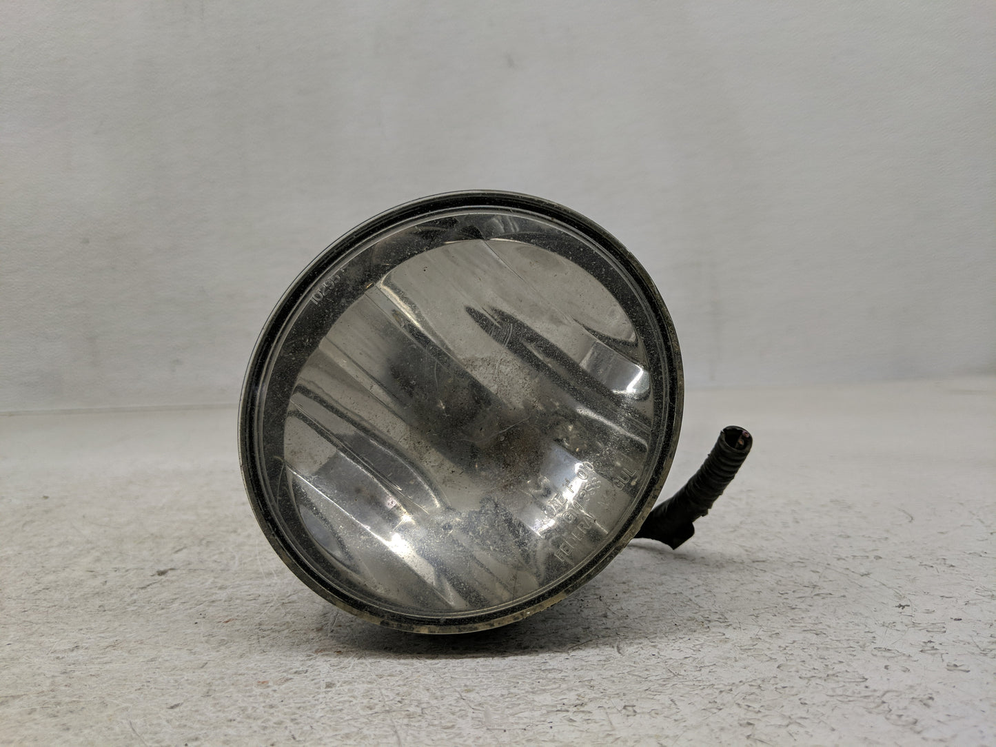 2002-2006 Gmc Envoy Xl Passenger Right Oem Fog Light Lamp - Oemusedautoparts1.com