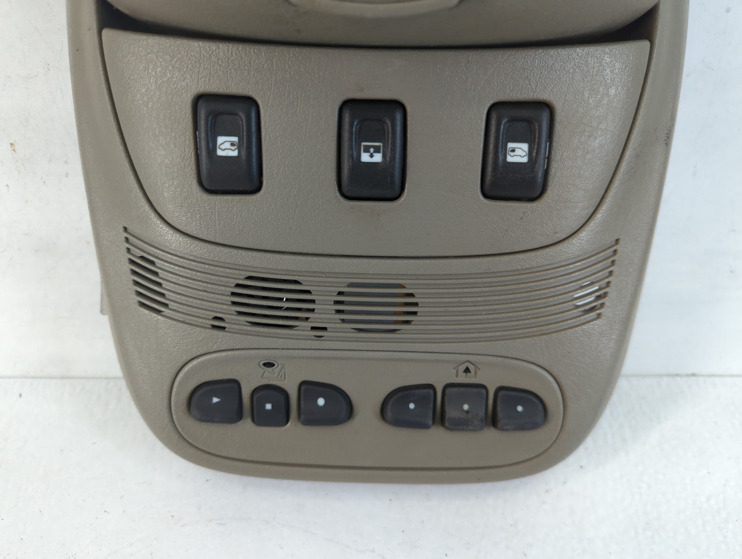 2006 Gmc Envoy Xl Overhead Roof Console - Oemusedautoparts1.com