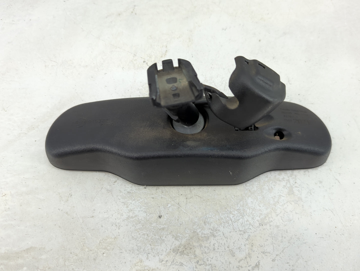 2006 Gmc Envoy Xl Interior Rear View Mirror Replacement OEM Fits OEM Used Auto Parts - Oemusedautoparts1.com