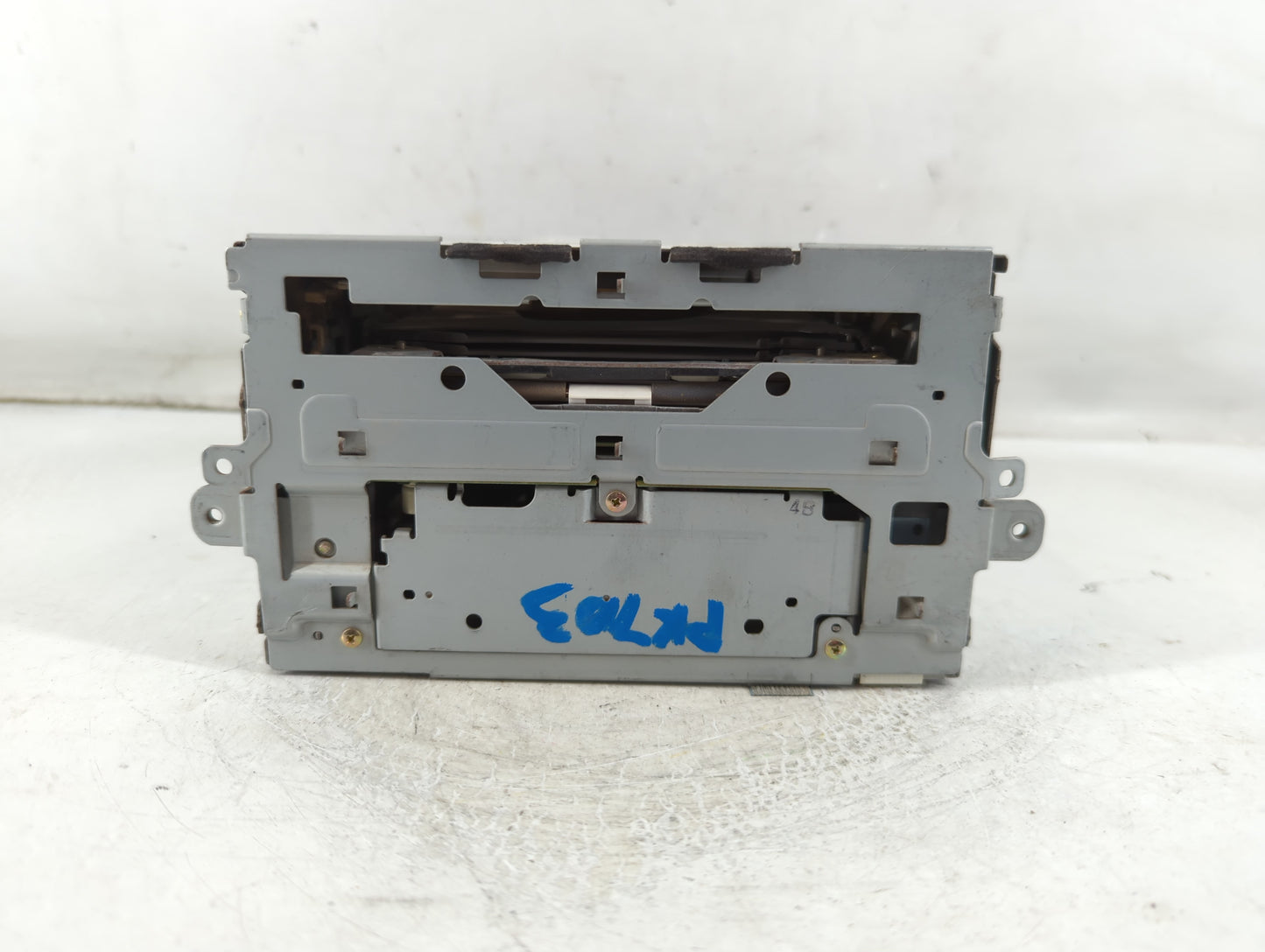 2006 Gmc G35 Radio AM FM Cd Player Receiver Replacement P/N:0025720 Fits Fits 2005 2007 OEM Used Auto Parts - Oemusedautopar