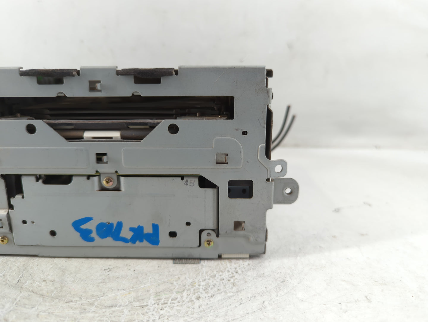 2006 Gmc G35 Radio AM FM Cd Player Receiver Replacement P/N:0025720 Fits Fits 2005 2007 OEM Used Auto Parts - Oemusedautopar