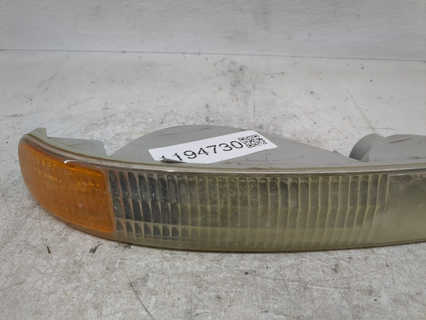 2007-2007 Gmc Sierra Driver Left Oem Front Light Lamp - Oemusedautoparts1.com