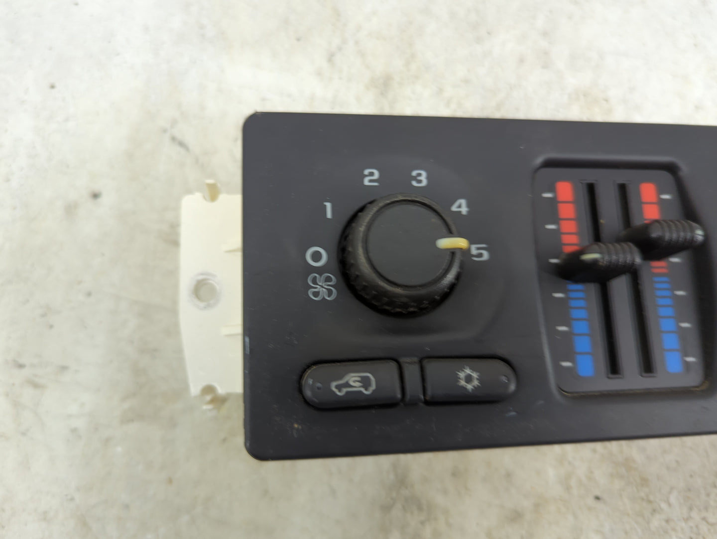 2005-2007 Gmc Sierra 1500 Climate Control Module Temperature AC/Heater Replacement P/N:10370033 Fits Fits 2005 2006 2007 OEM