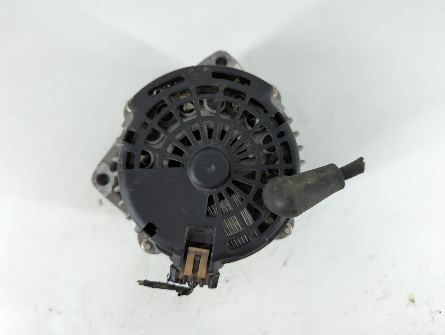 2006-2007 Gmc Sierra 3500 Alternator Replacement Generator Charging Assembly Engine OEM Fits Fits 2006 2007 OEM Used Auto Pa