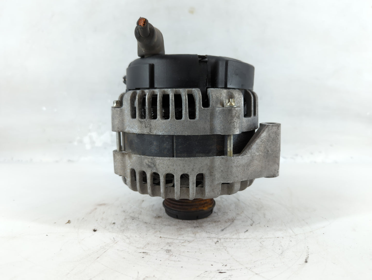 2006-2007 Gmc Sierra 3500 Alternator Replacement Generator Charging Assembly Engine OEM Fits Fits 2006 2007 OEM Used Auto Pa