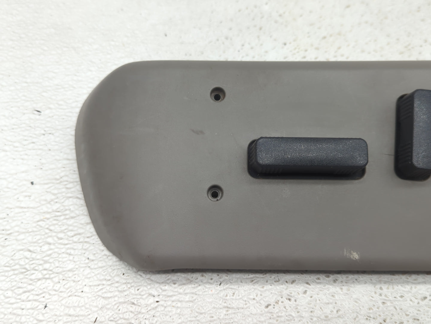 2003-2006 Gmc Yukon Master Power Window Switch Replacement Driver Side Left P/N:069073963 Fits Fits 2003 2004 2005 2006 2007