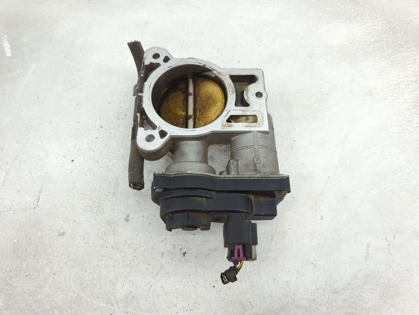 2006 Gmc Yukon Throttle Body P/N:1257080 RME75 Fits OEM Used Auto Parts - Oemusedautoparts1.com