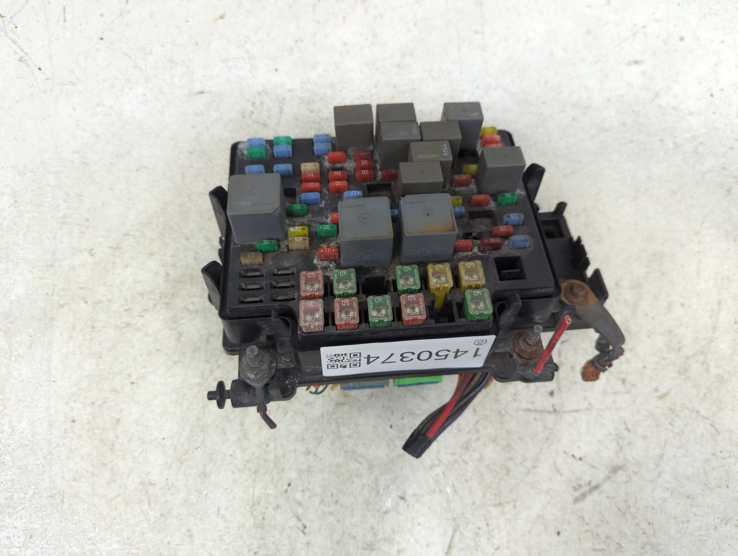 2003-2006 Gmc Yukon Fusebox Fuse Box Panel Relay Module P/N:15328866 Fits Fits 2003 2004 2005 2006 OEM Used Auto Parts - Oem
