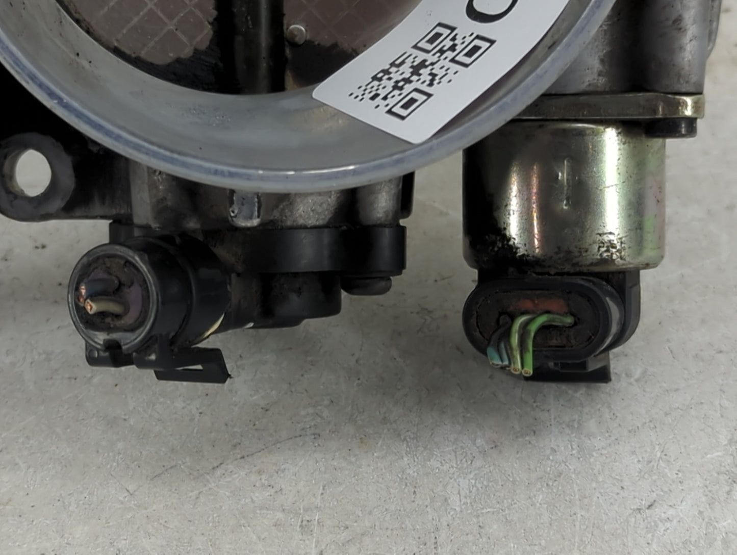 2003-2006 Gmc Yukon Throttle Body Fits Fits 2003 2004 2005 2006 2007 OEM Used Auto Parts - Oemusedautoparts1.com