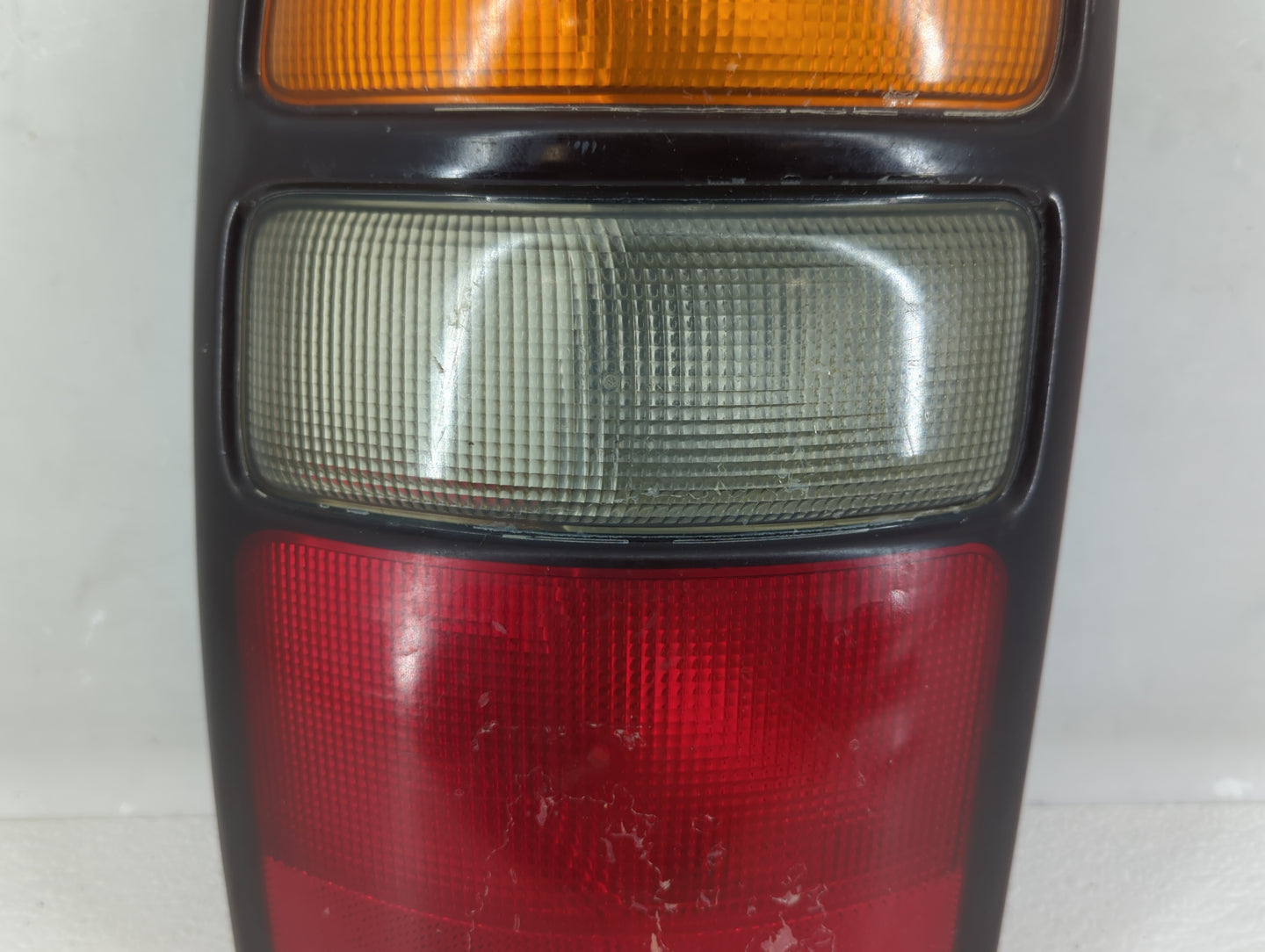 2001-2006 Gmc Yukon Driver Left Oem Head Light Headlight Lamp - Oemusedautoparts1.com