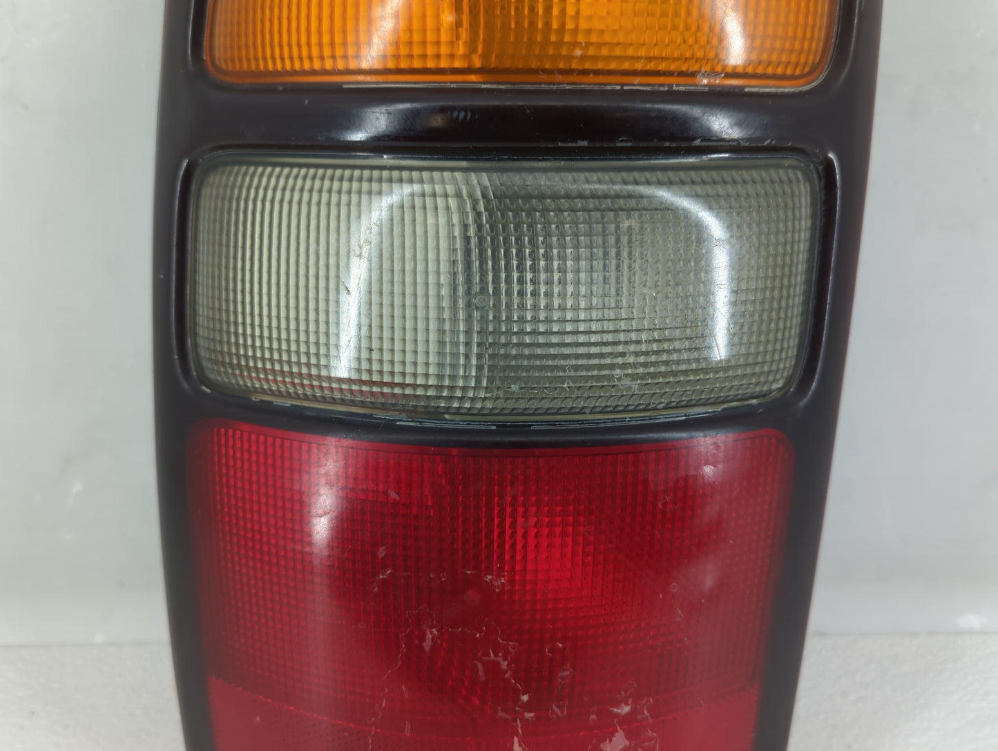 2001-2006 Gmc Yukon Driver Left Oem Head Light Headlight Lamp - Oemusedautoparts1.com