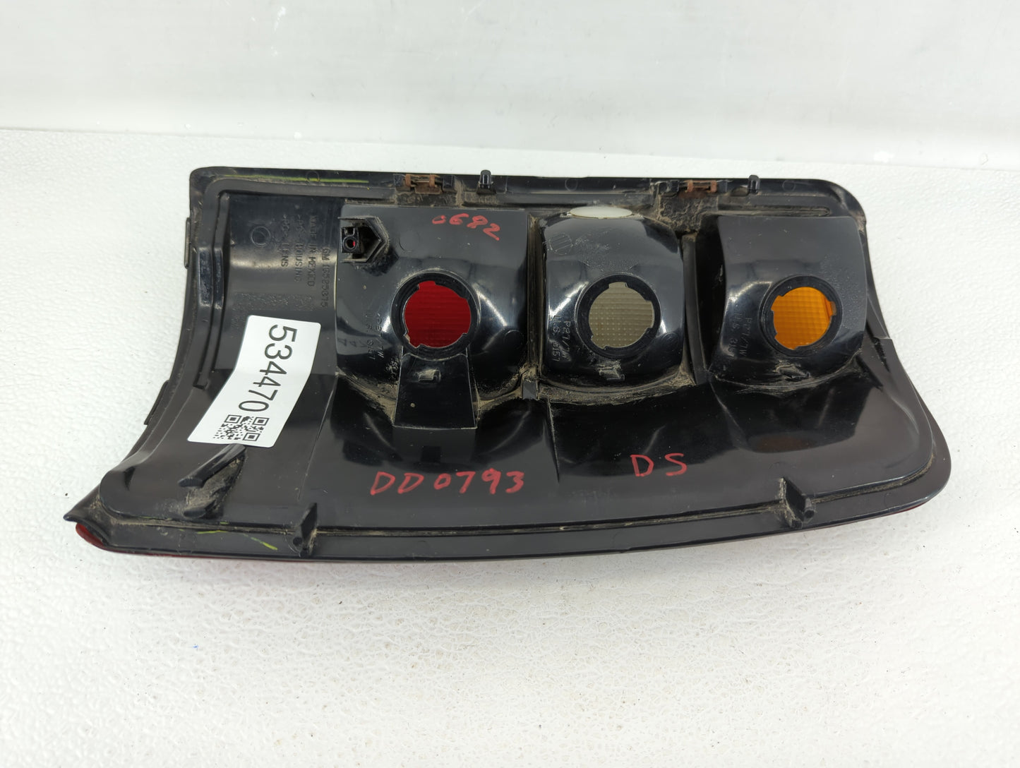 2001-2006 Gmc Yukon Driver Left Oem Head Light Headlight Lamp - Oemusedautoparts1.com